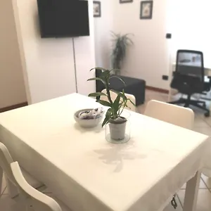  Appartamento In Centro Con Parcheggio Privato
